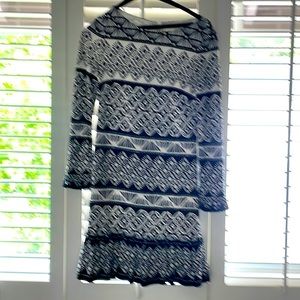 Easy to wear spring summer Eliza J dress in navy print